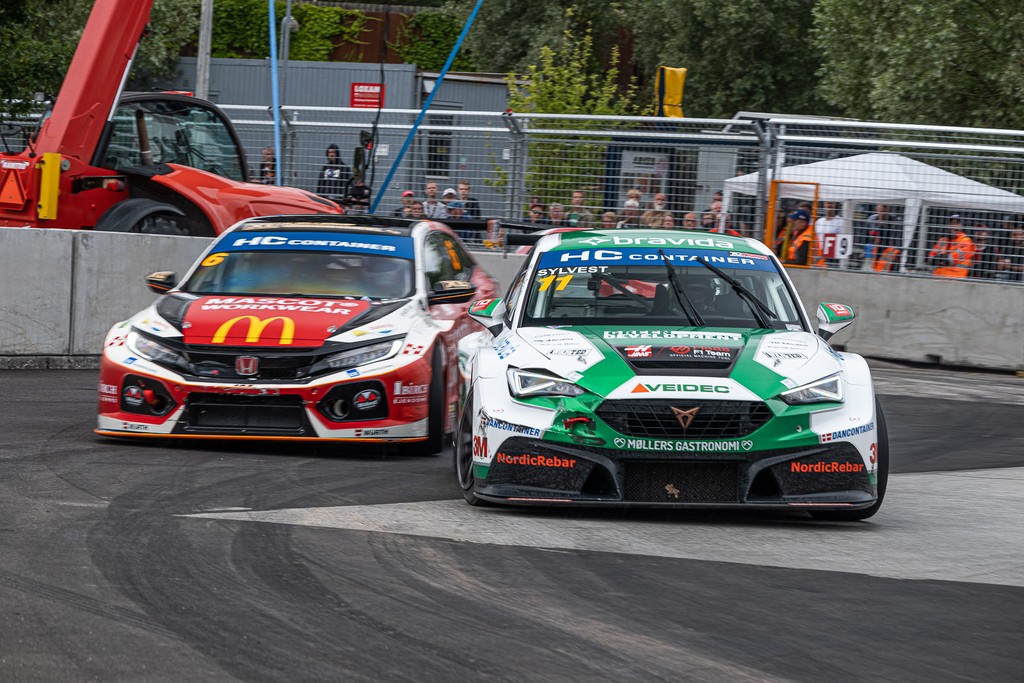 Nicolai Sylvest og Kasper H. Jensen i duel på Bellahøj
(Foto: Kim Gripping/TCR Denmark)